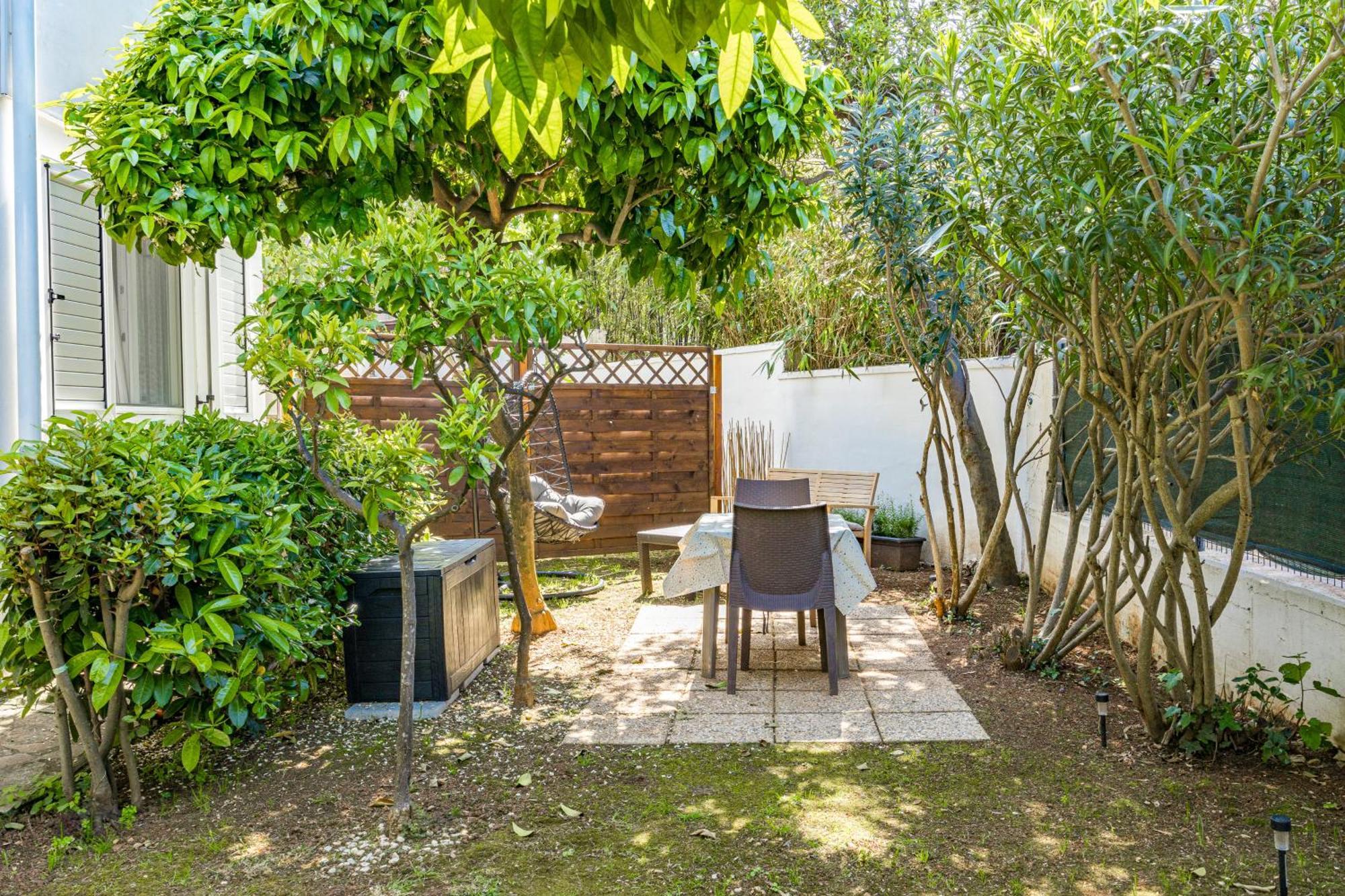 Studio Valkane Private Garden Пула Экстерьер фото